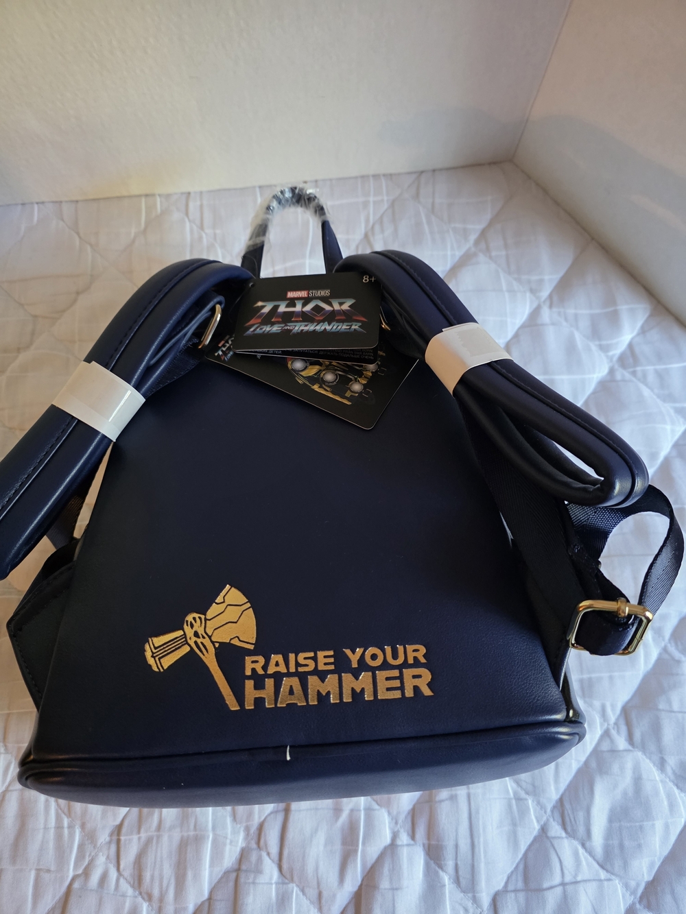 Loungefly, Thor: Love and Thunder Red & Gold Men’s Backpack. NWT. Glow In The Da - Picture 5 of 8